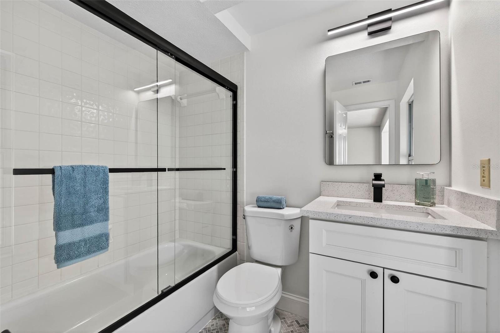 Image 23 of 31 For 5300 Bayshore Boulevard C6