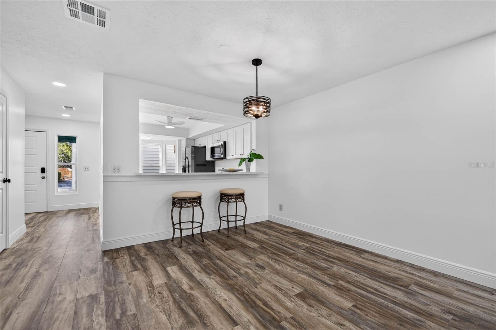 Image 6 of 31 For 5300 Bayshore Boulevard C6