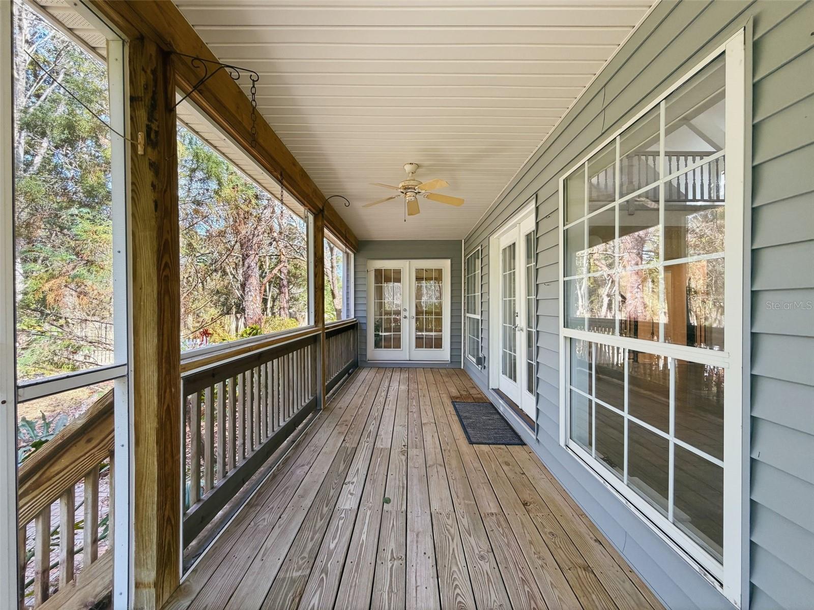 Listing photo id 9 for 18324 Jorene Road