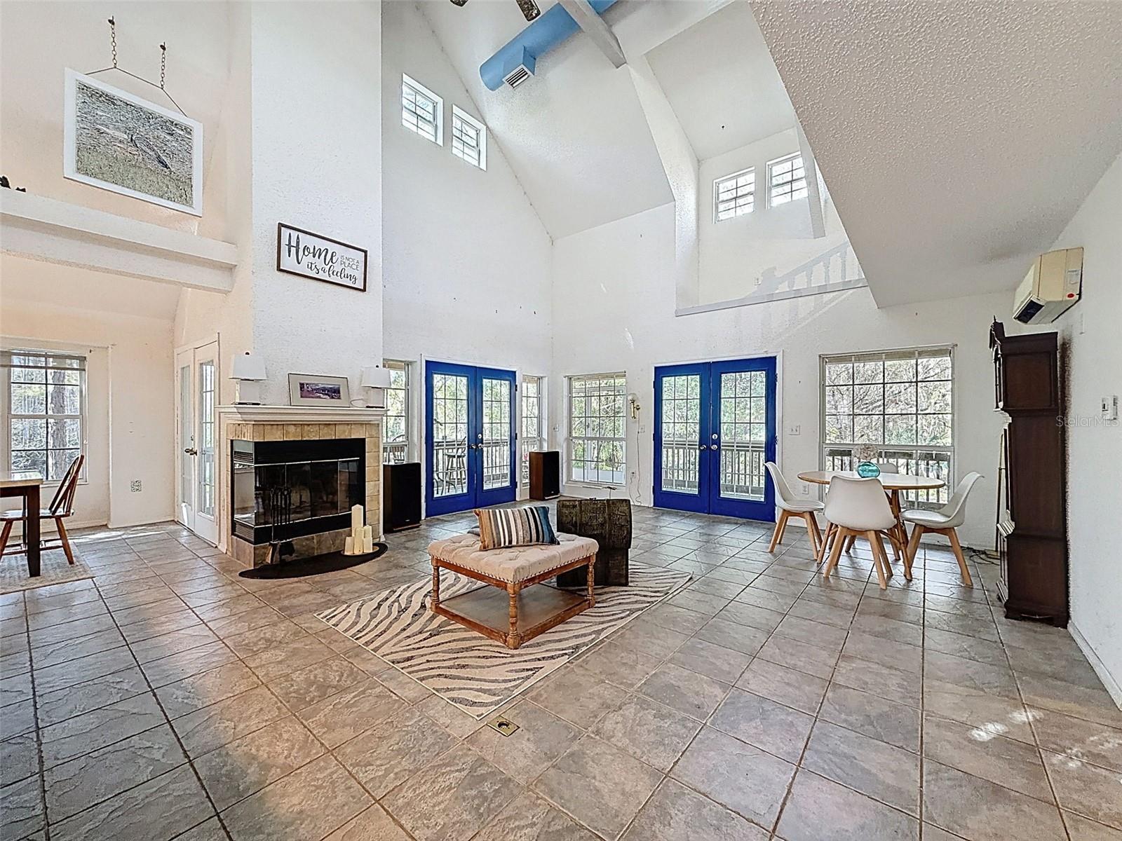 Listing photo id 28 for 18324 Jorene Road