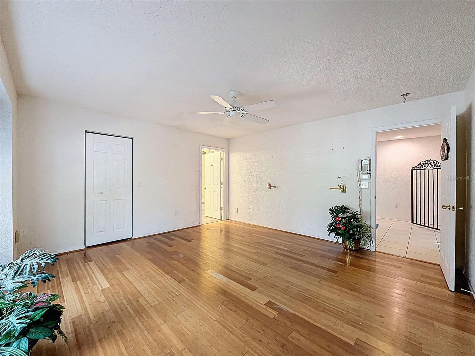 Listing photo id 42 for 18324 Jorene Road