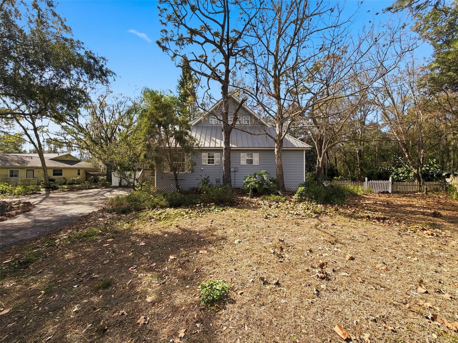 Listing photo id 75 for 18324 Jorene Road
