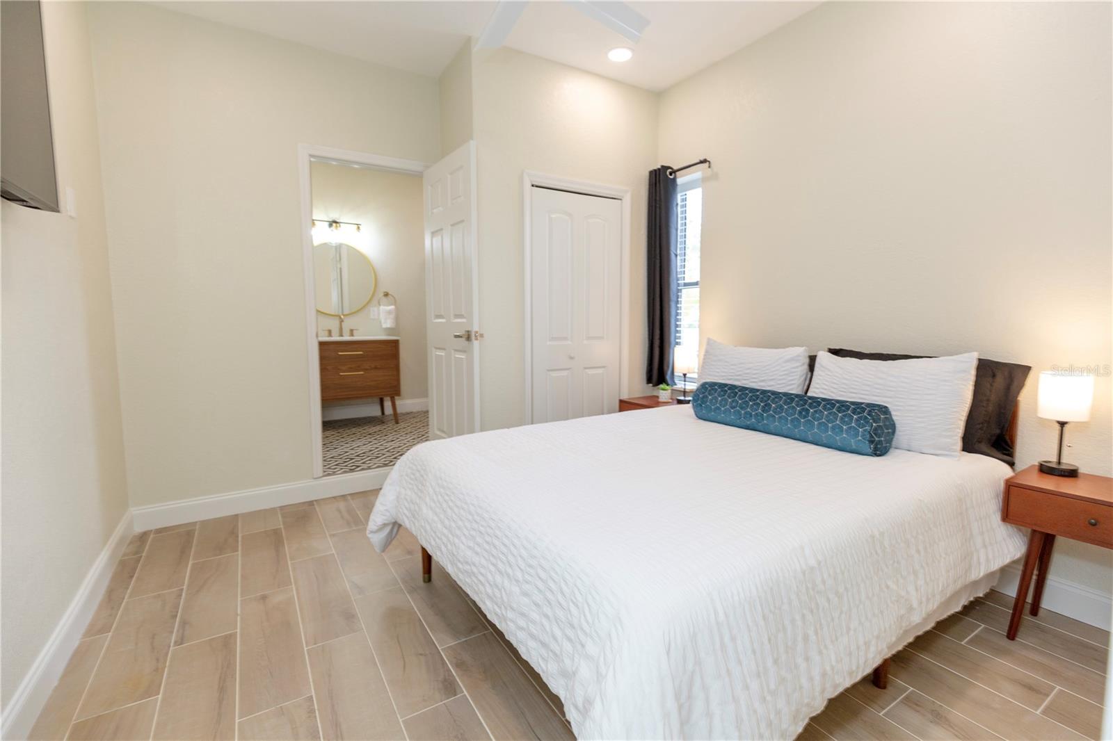 Image 23 of 34 For 145 93rd Avenue