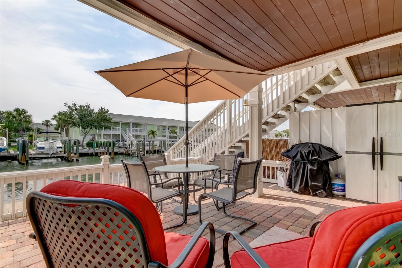 Image 20 of 32 For 5092 Beach Drive Se A