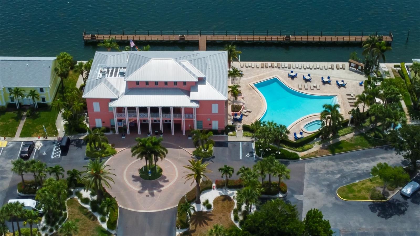 Image 27 of 32 For 5092 Beach Drive Se A