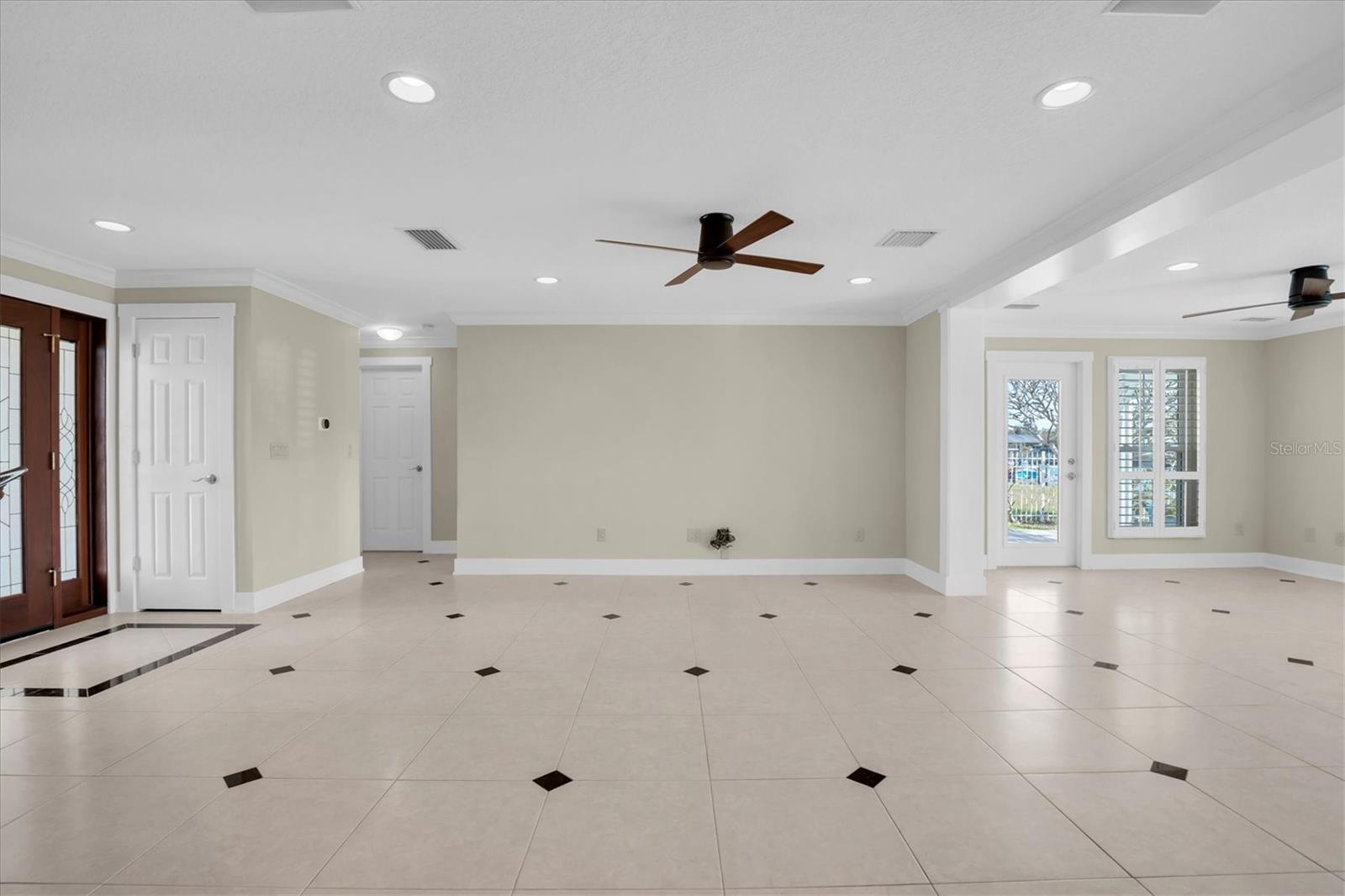 Image 19 of 54 For 309 Buttonwood Lane