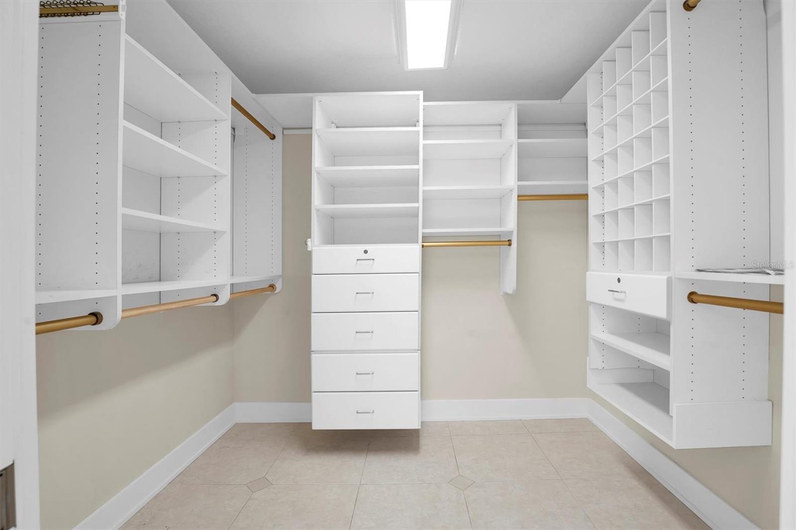 Image 26 of 54 For 309 Buttonwood Lane