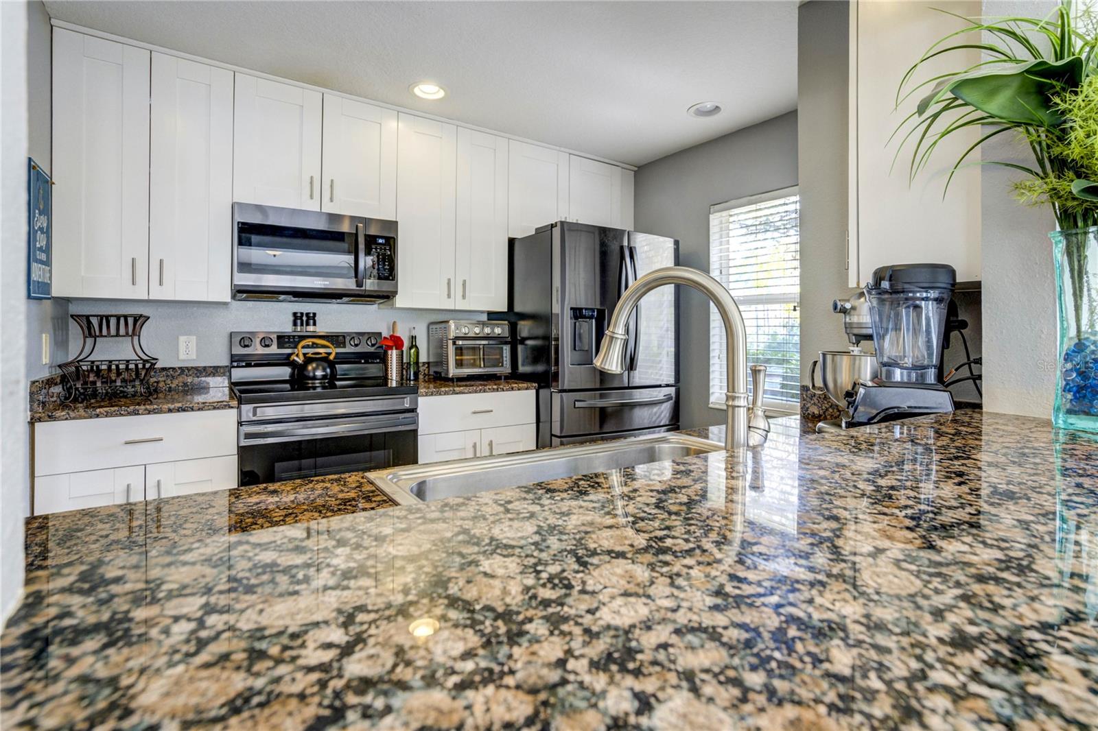 Image 13 of 55 For 9550 Charlesberg Drive