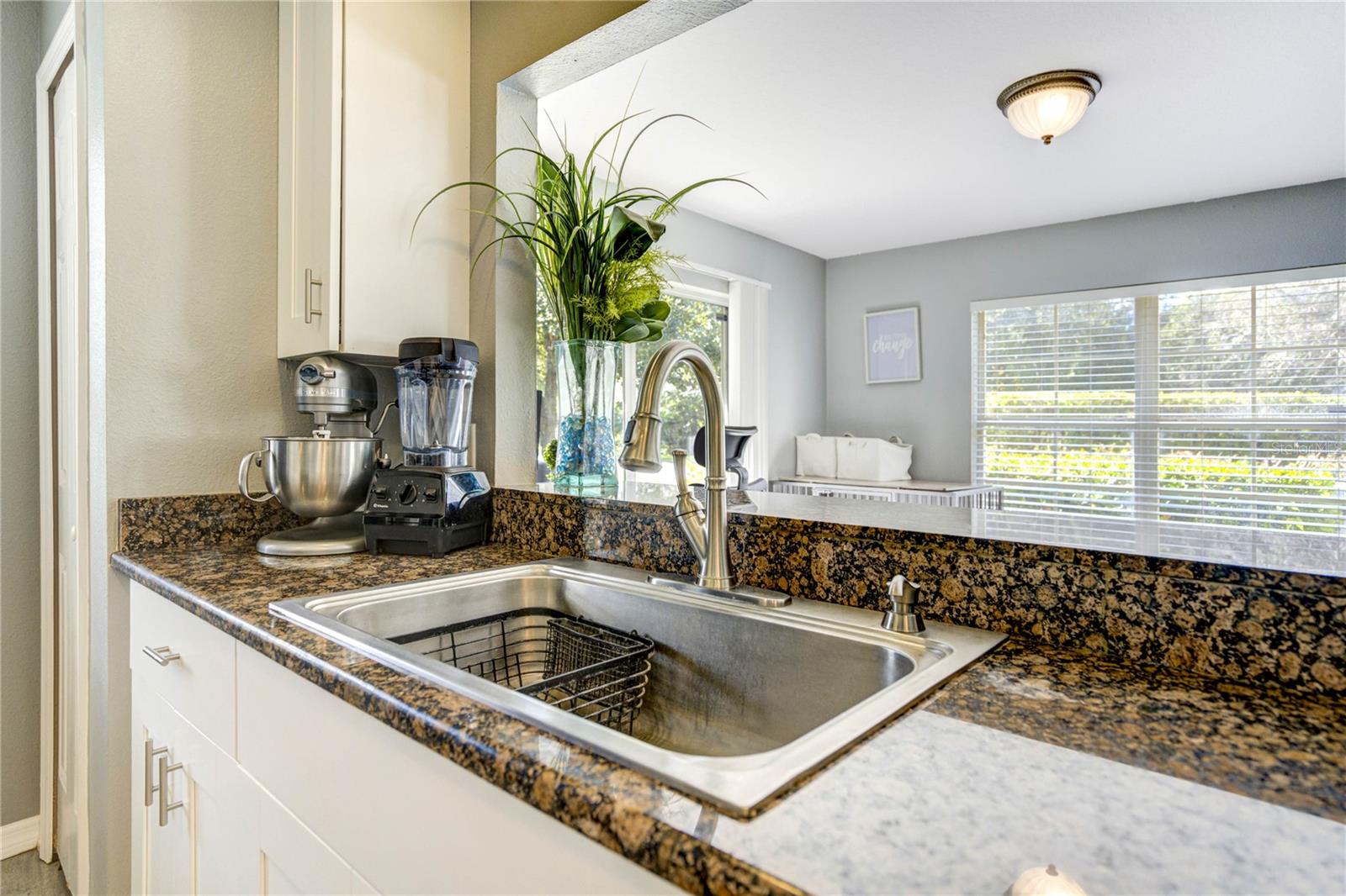 Image 16 of 55 For 9550 Charlesberg Drive