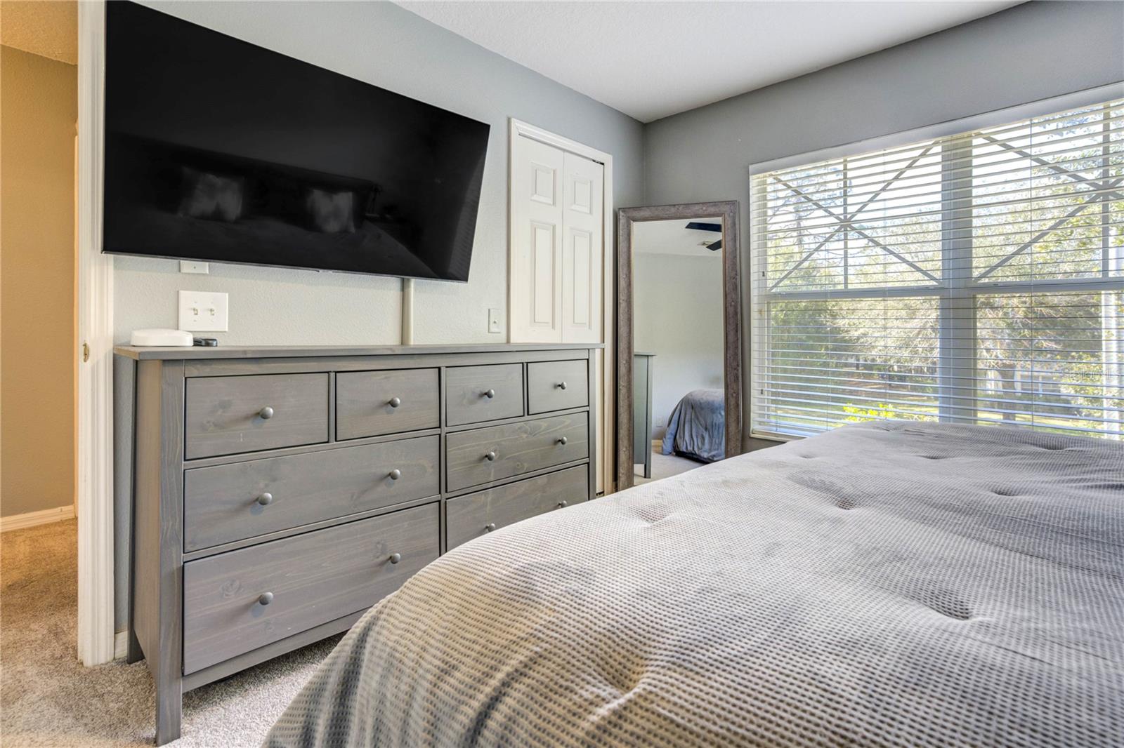 Image 23 of 55 For 9550 Charlesberg Drive