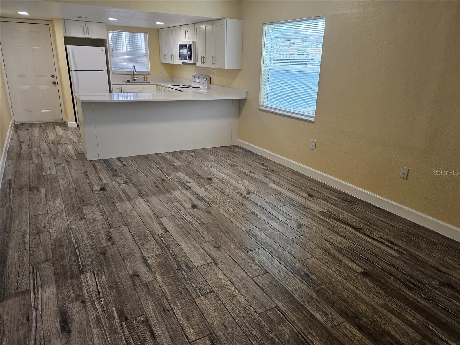 Image 12 of 18 For 2035 Alpine Road 4