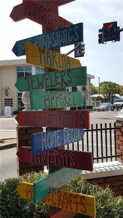 Image 21 of 27 For 464 Paula Drive N 323