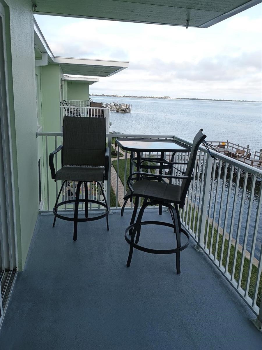 Image 25 of 27 For 464 Paula Drive N 323