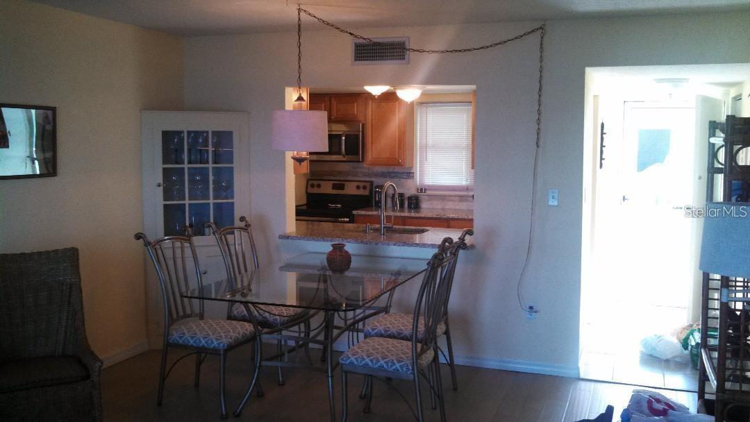 Image 3 of 27 For 464 Paula Drive N 323