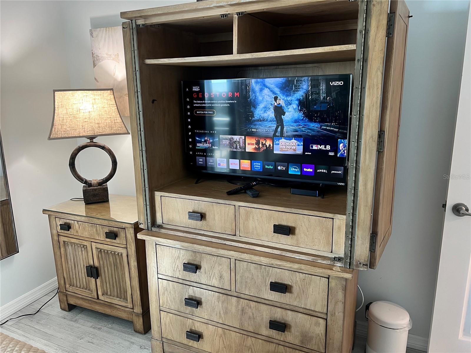 Image 13 of 39 For 1001 Point Of Rocks Road 611