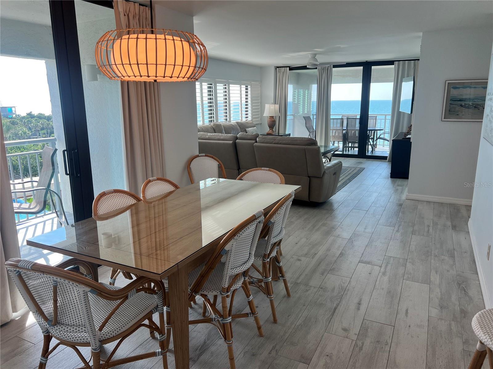 Image 2 of 39 For 1001 Point Of Rocks Road 611