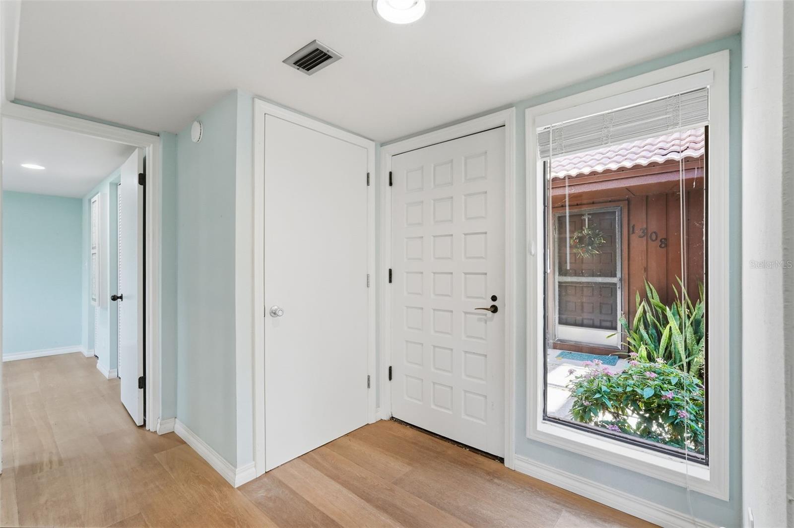 Image 5 of 39 For 1310 Pelican Creek Crossing