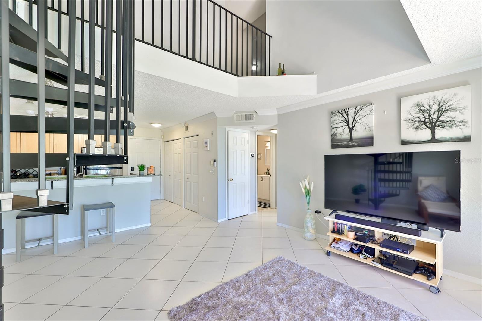 Image 13 of 45 For 2400 Feather Sound Drive 332