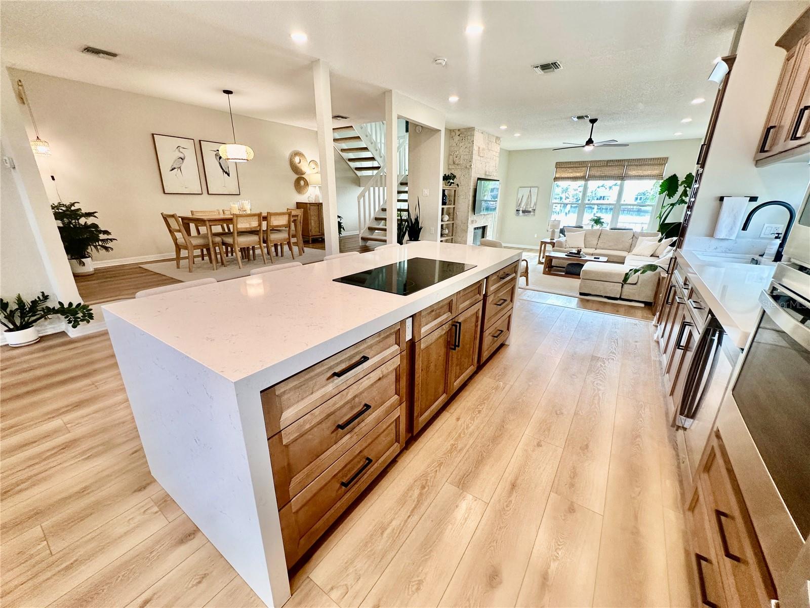 Image 10 of 59 For 487 Pinellas Bayway S 107