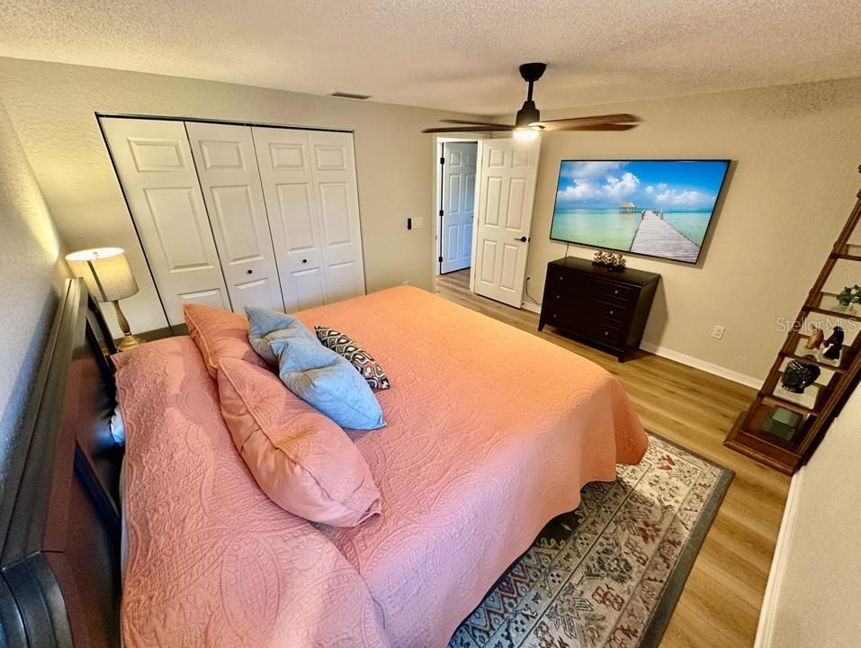 Image 35 of 59 For 487 Pinellas Bayway S 107