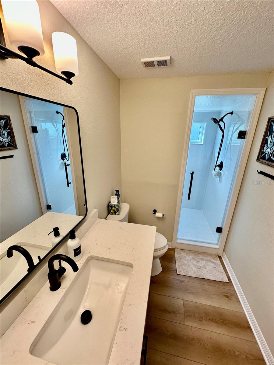 Image 37 of 59 For 487 Pinellas Bayway S 107