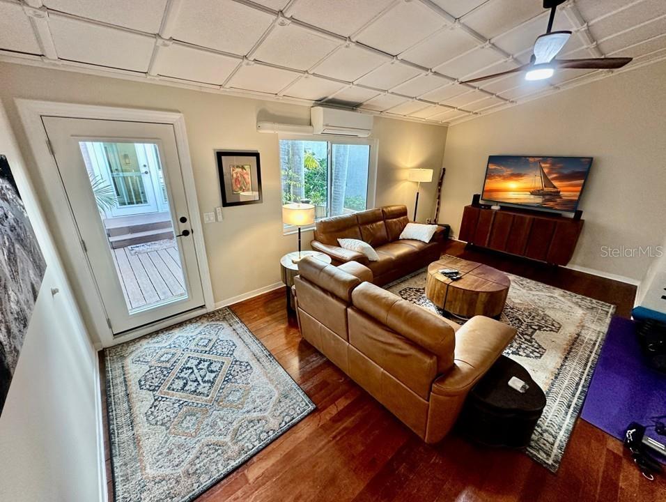 Image 44 of 59 For 487 Pinellas Bayway S 107