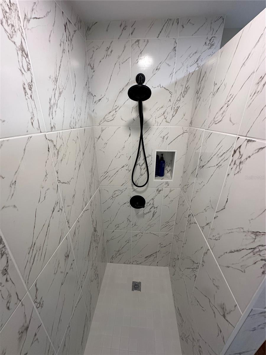 Image 48 of 59 For 487 Pinellas Bayway S 107