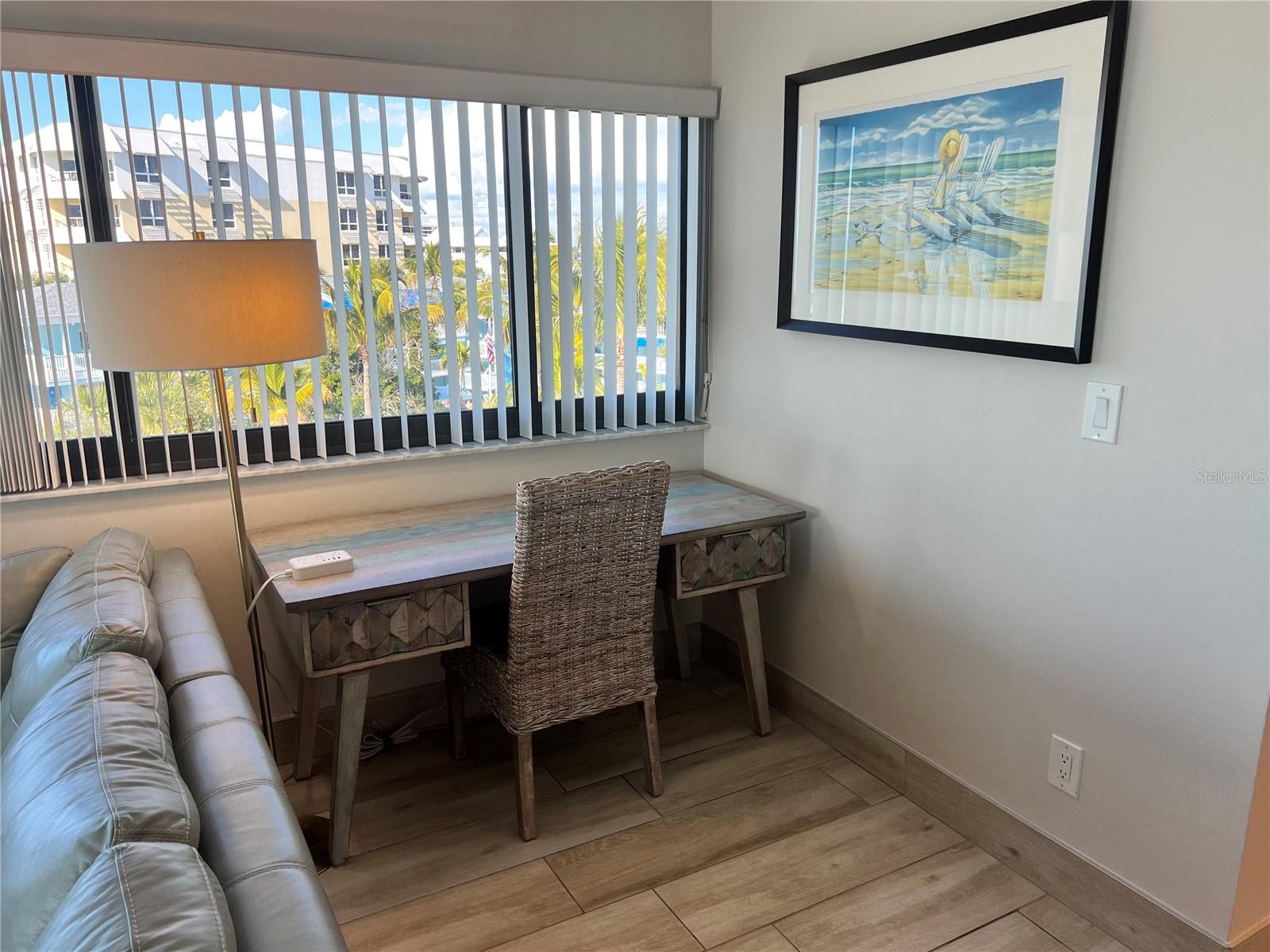 Image 17 of 44 For 1001 Point Of Rocks Road 512