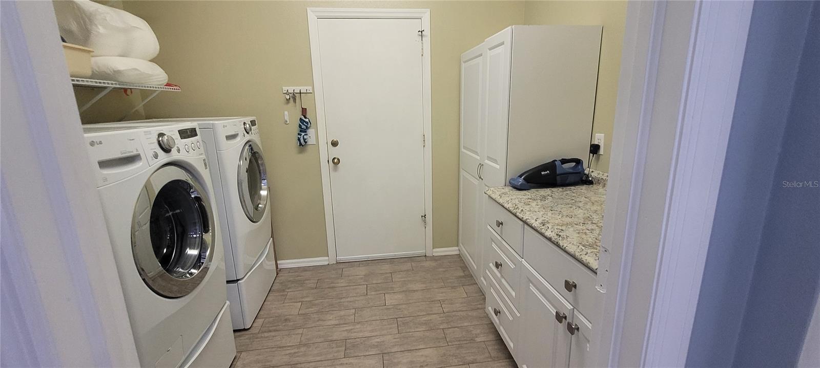 Image 13 of 32 For 834 Tremont Greens Lane 137