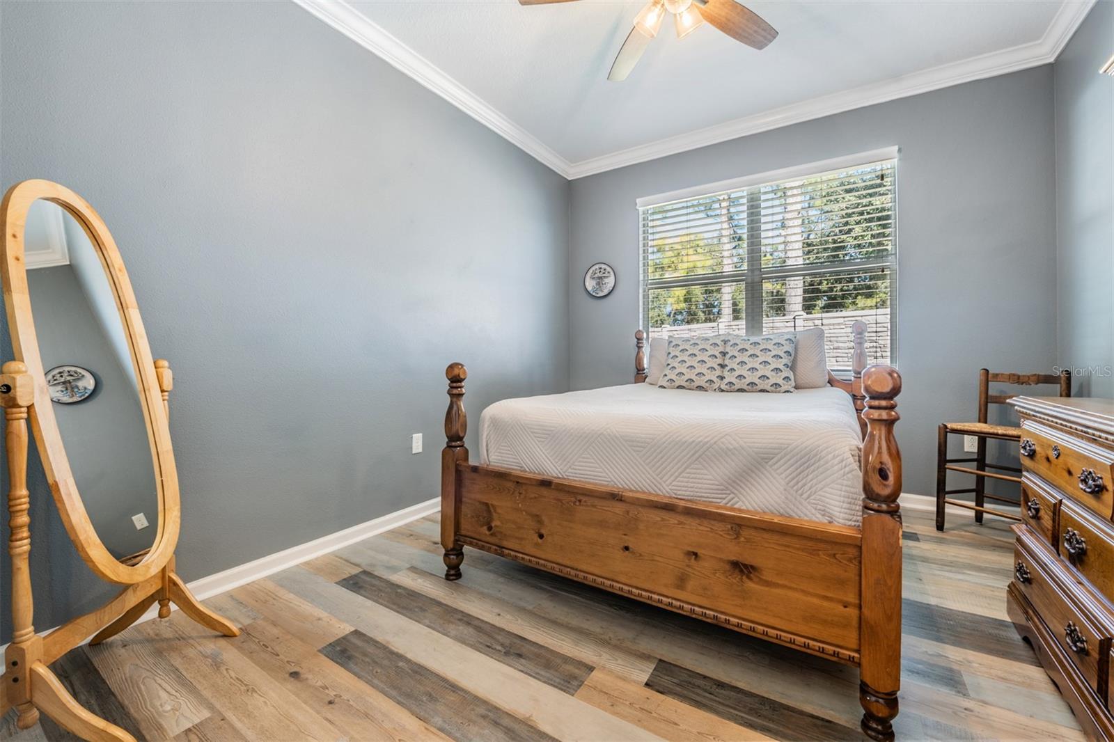 Listing photo id 24 for 19341 Red Sky Court