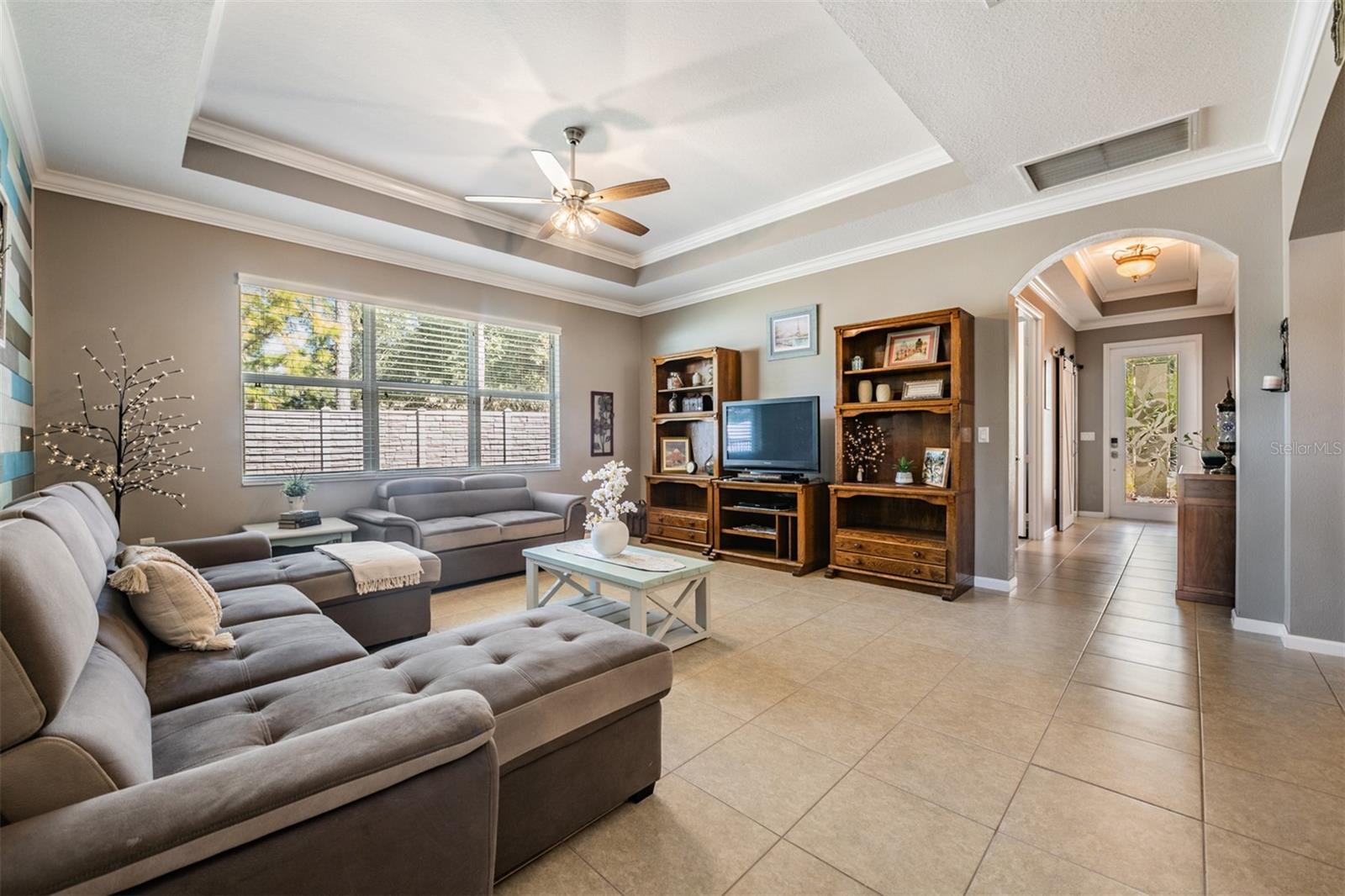 Listing photo id 3 for 19341 Red Sky Court