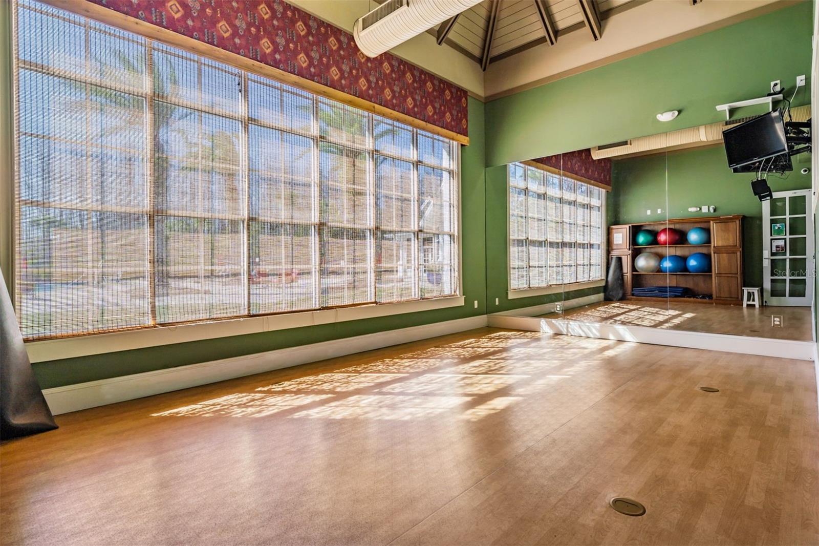 Listing photo id 64 for 19341 Red Sky Court