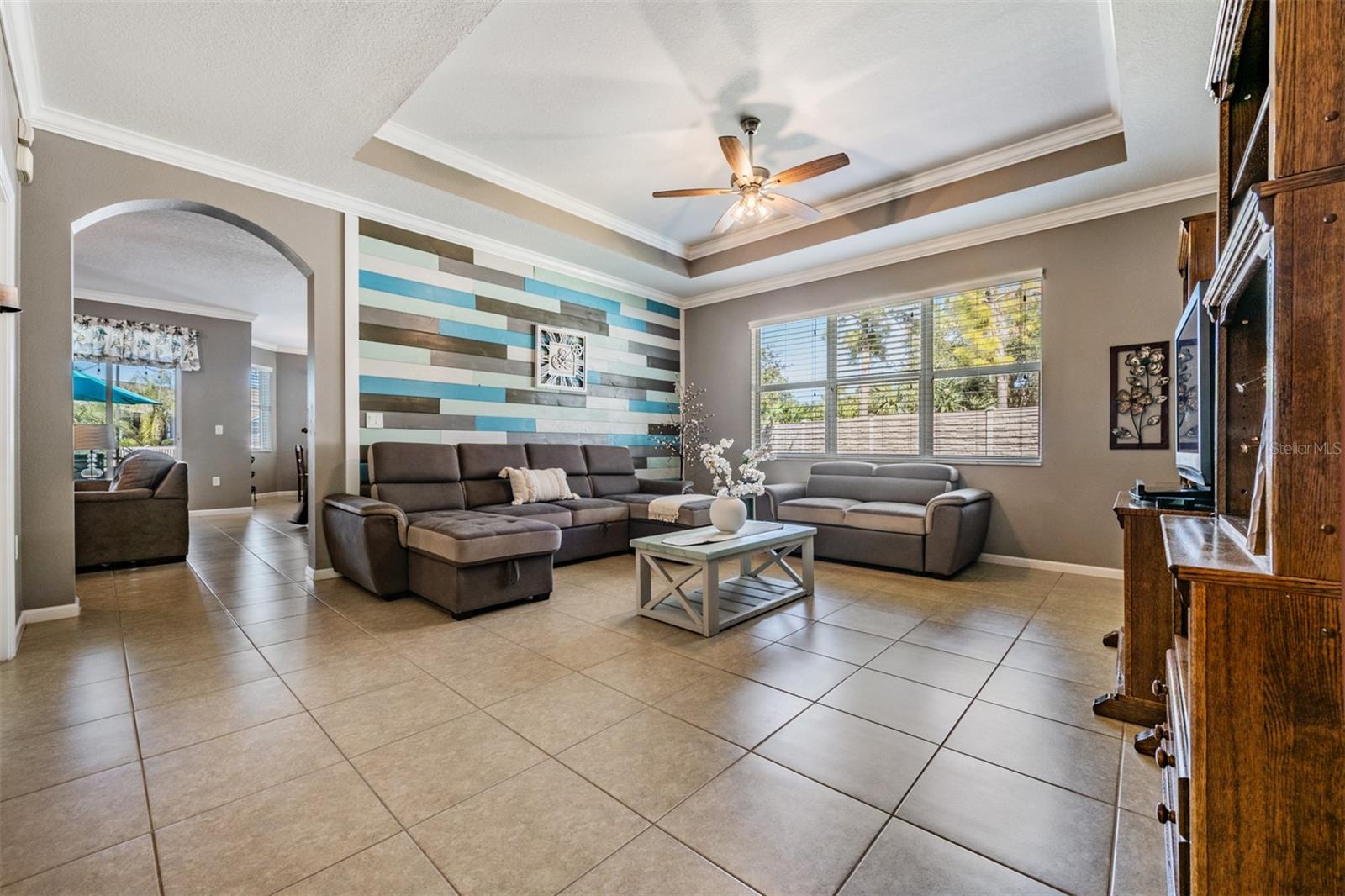 Listing photo id 5 for 19341 Red Sky Court