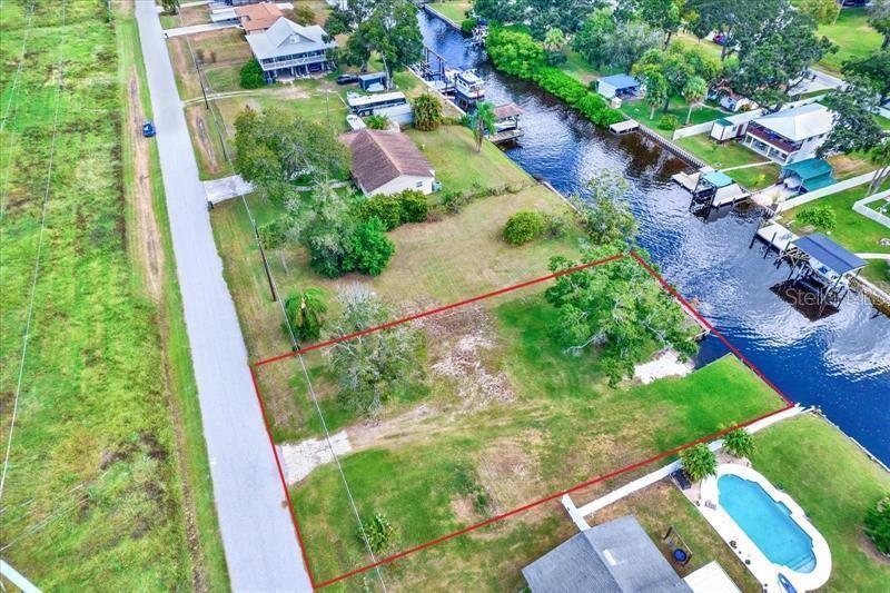 Details for 9924 Peninsular Drive, GIBSONTON, FL 33534