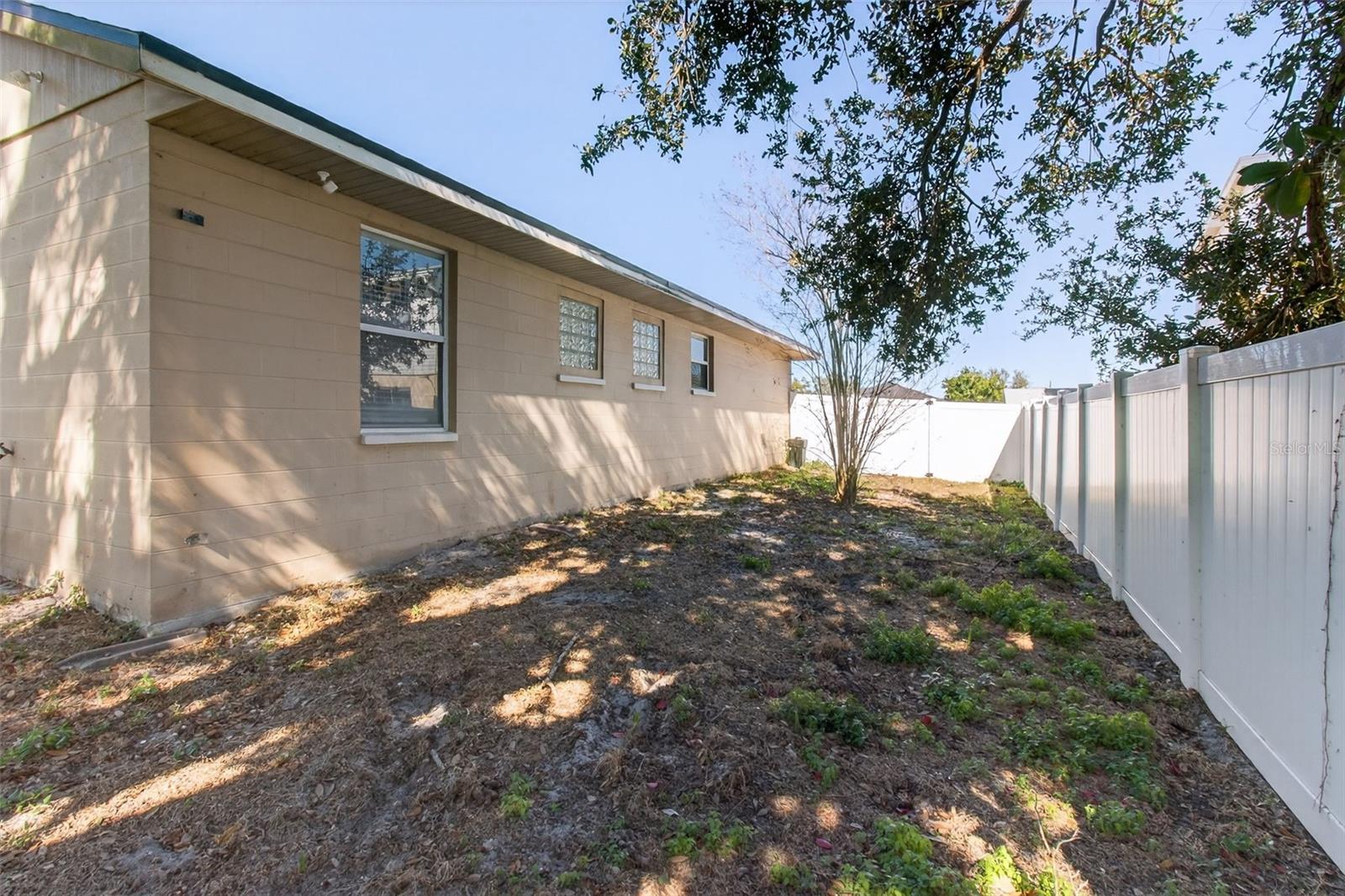 Image 26 of 28 For 2174 19th Avenue Sw