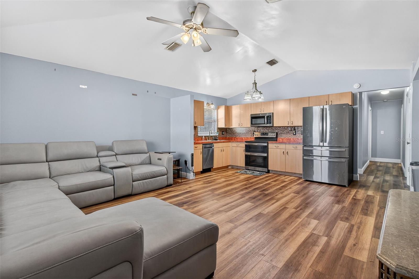 Image 6 of 28 For 2174 19th Avenue Sw