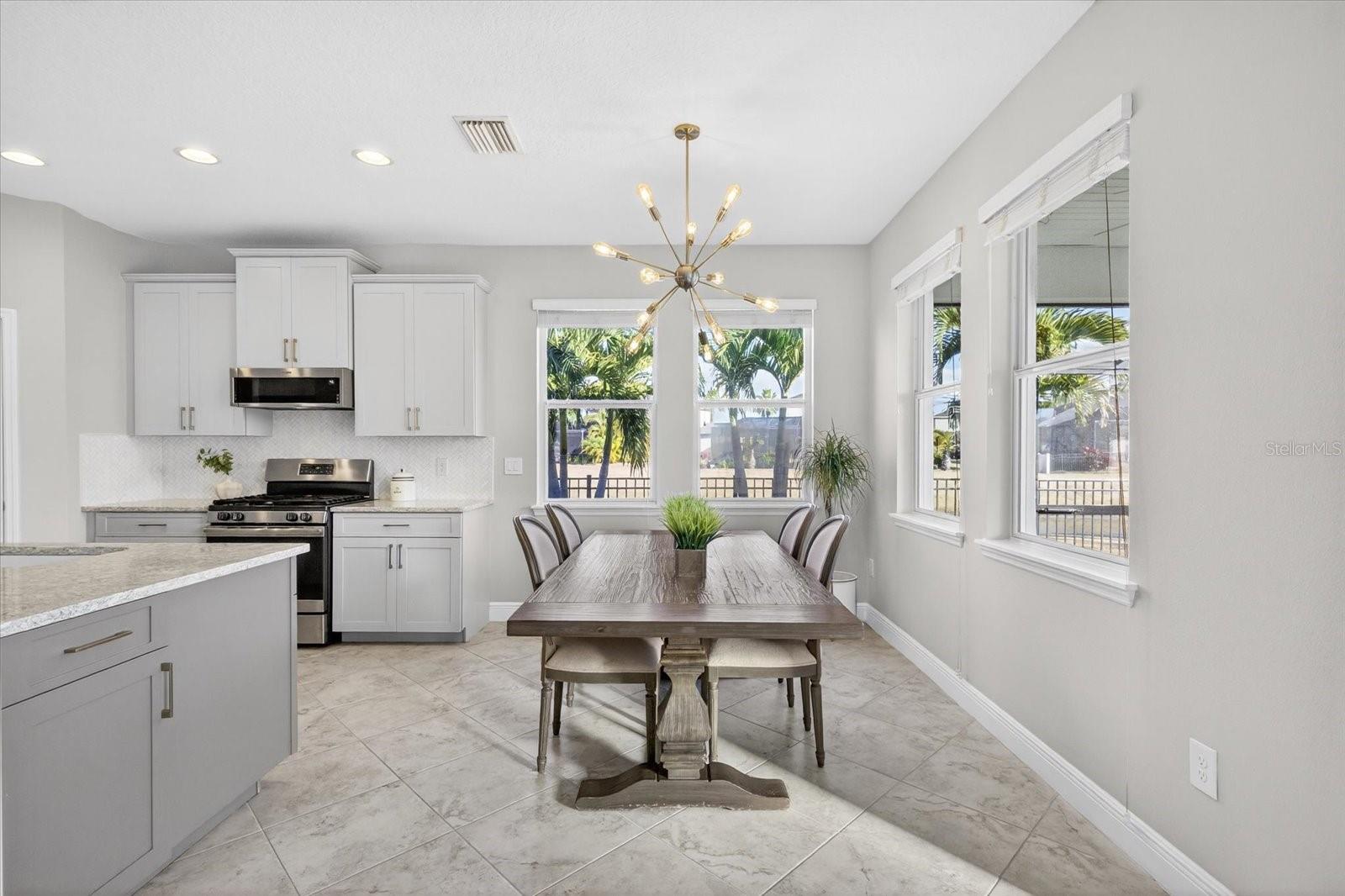 Image 13 of 65 For 11427 Emerald Shore Drive