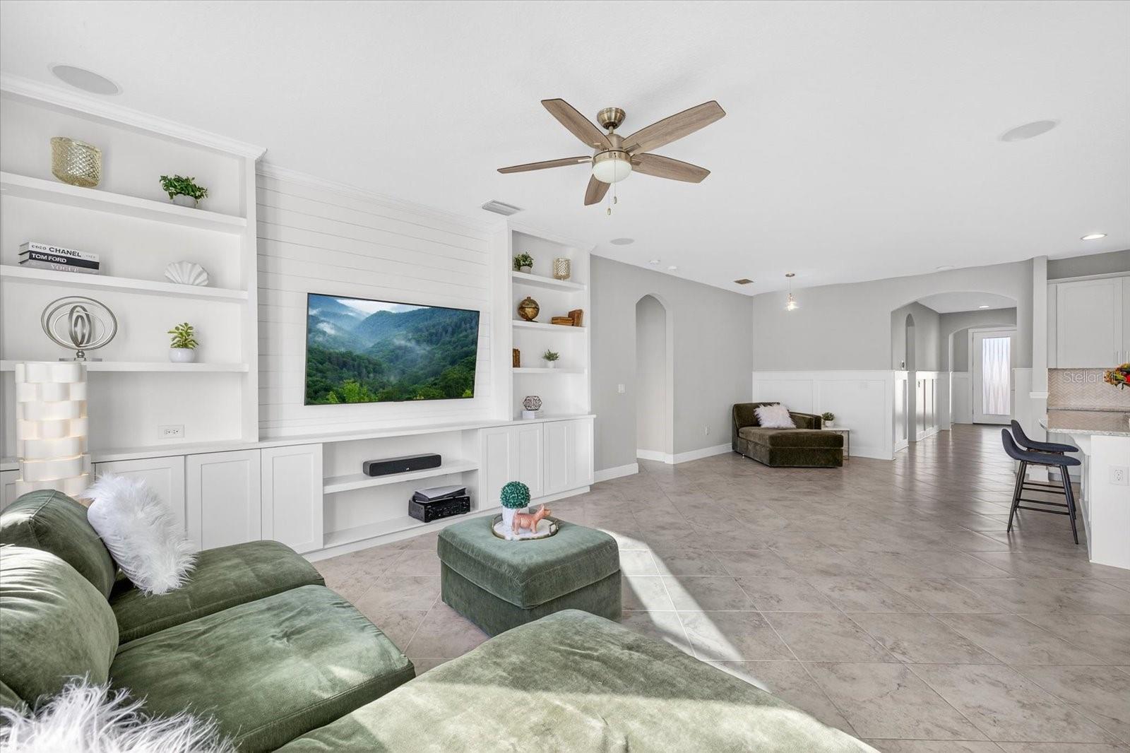 Image 16 of 65 For 11427 Emerald Shore Drive