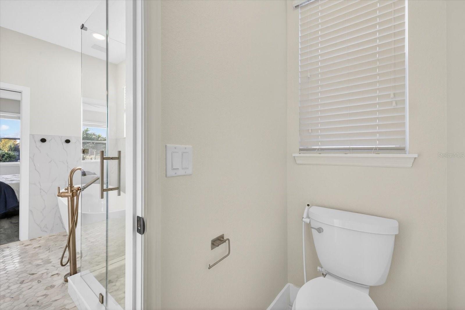 Image 18 of 65 For 11427 Emerald Shore Drive