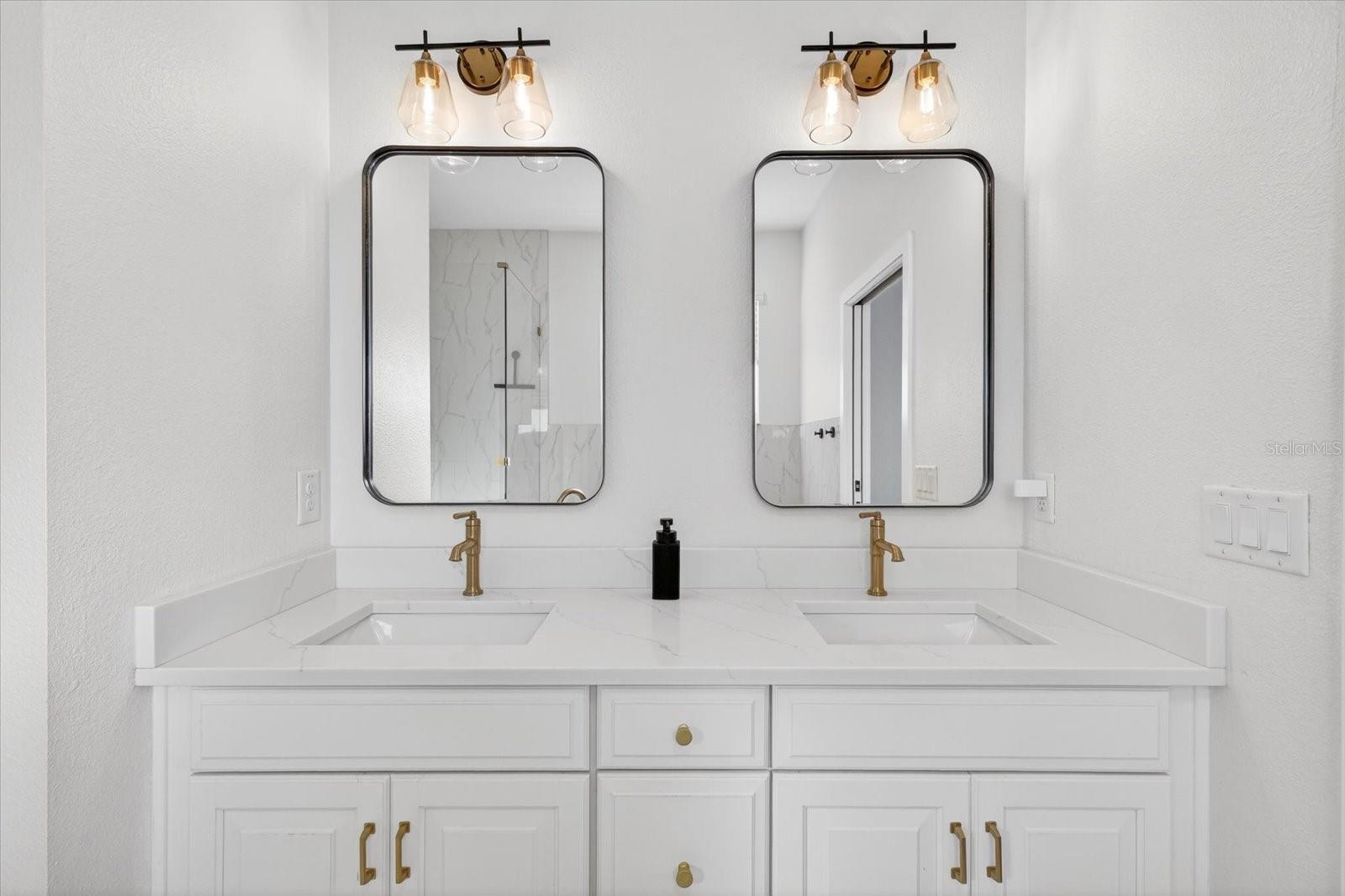 Image 27 of 65 For 11427 Emerald Shore Drive