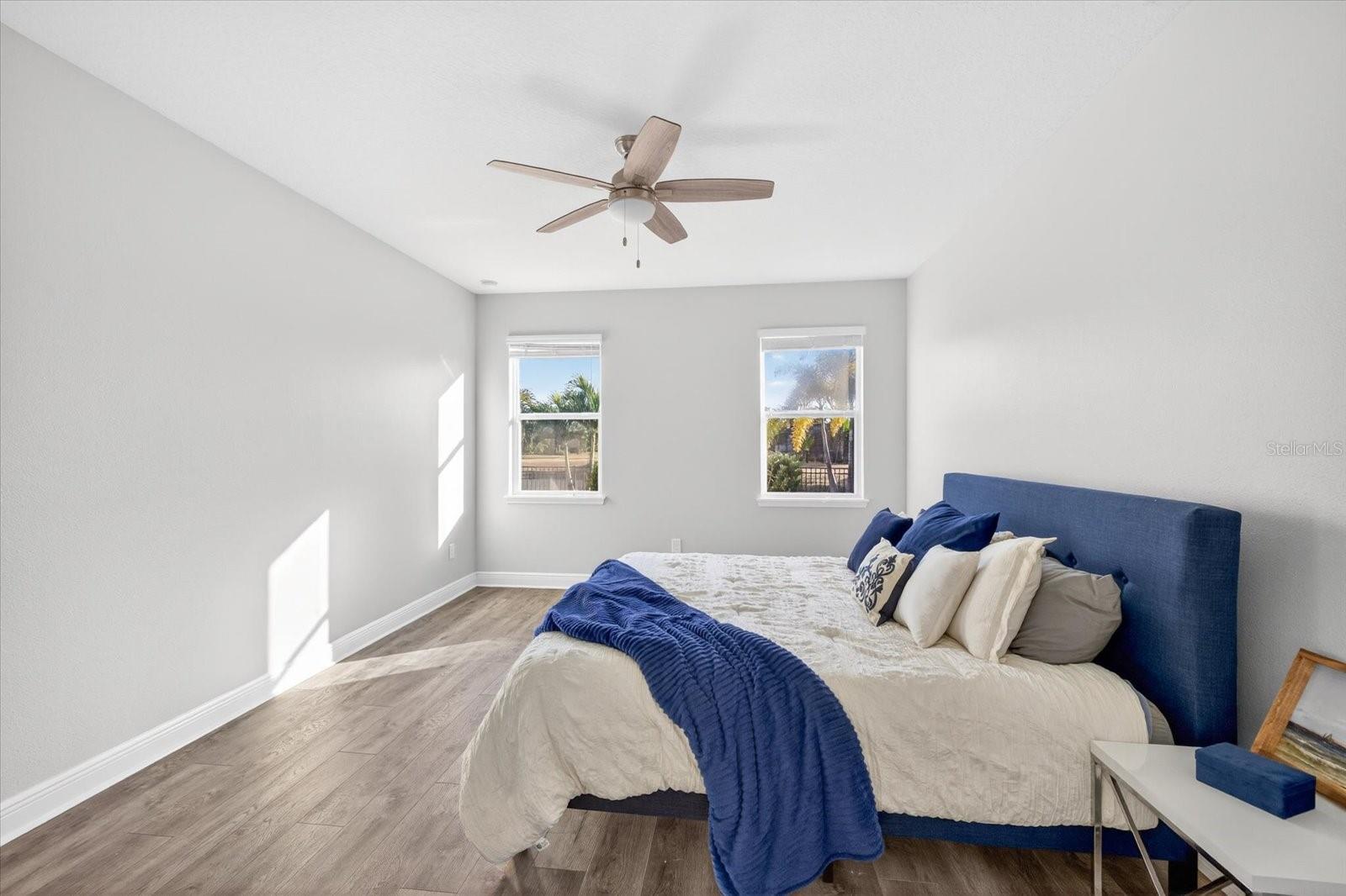 Image 28 of 65 For 11427 Emerald Shore Drive