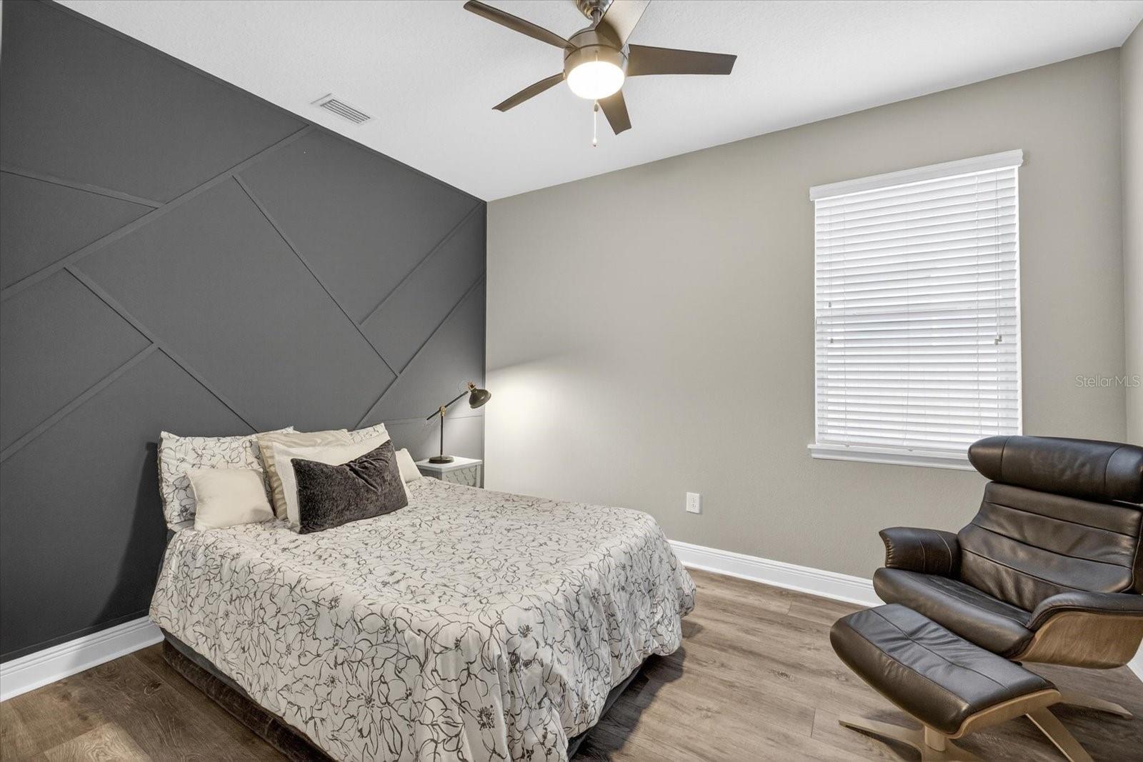 Image 34 of 65 For 11427 Emerald Shore Drive