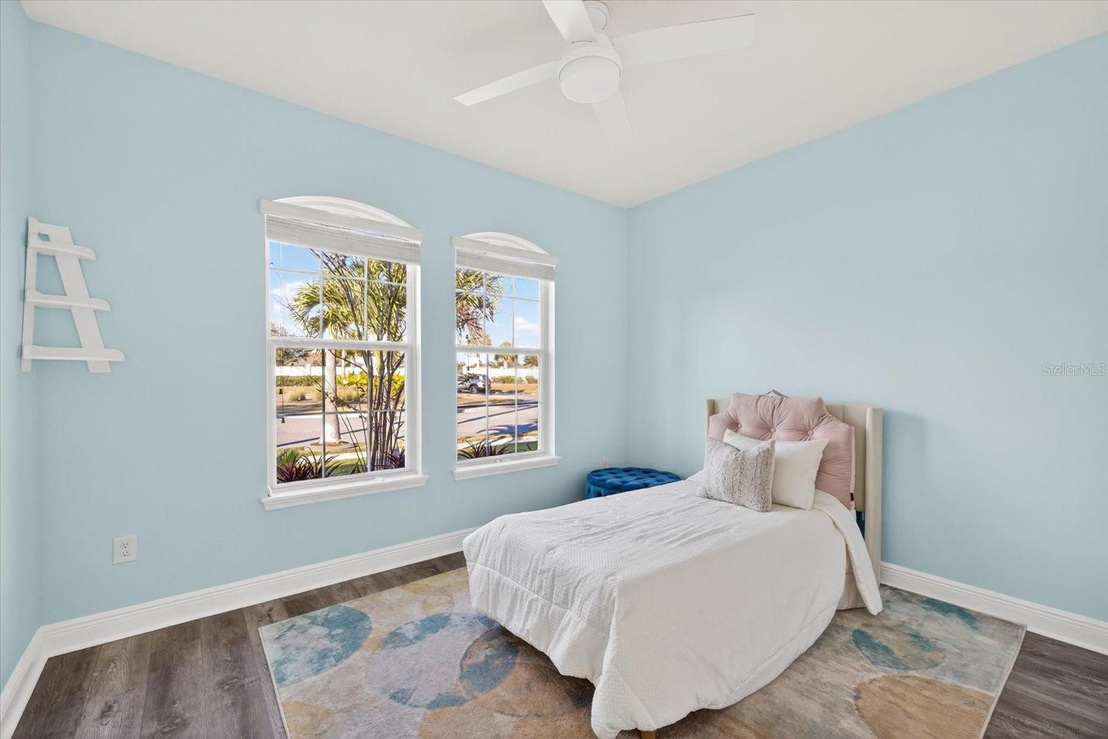 Image 38 of 65 For 11427 Emerald Shore Drive