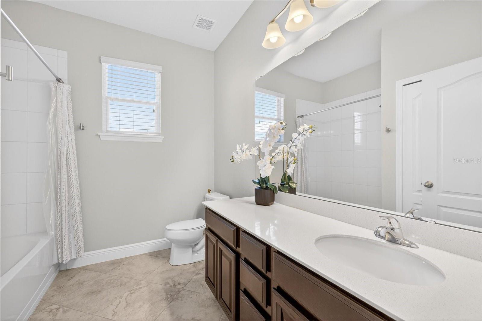 Image 40 of 65 For 11427 Emerald Shore Drive