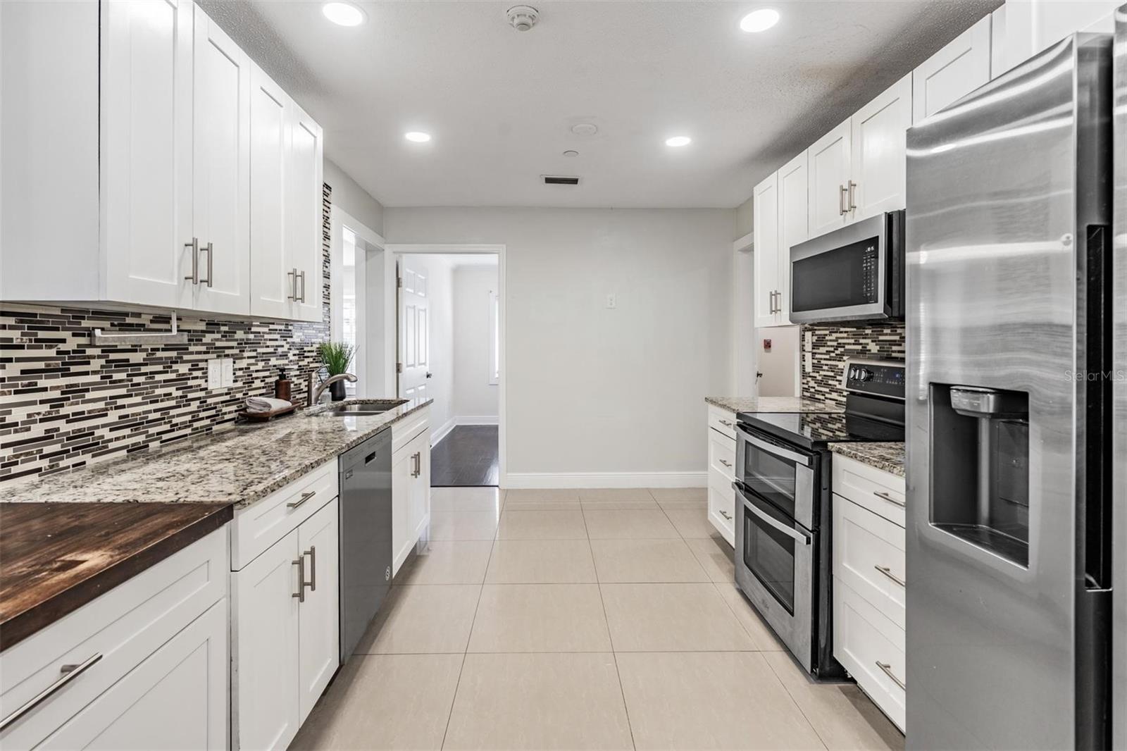 Image 27 of 39 For 4007 Hudson Lane