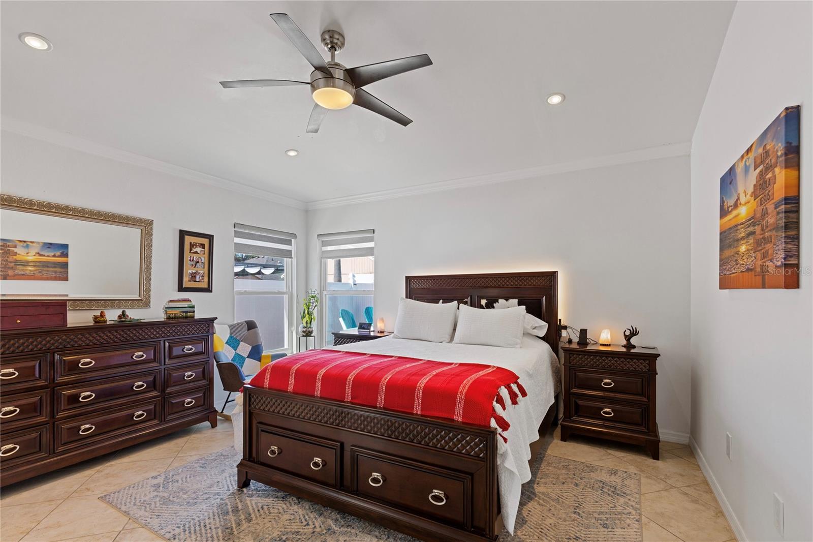 Image 15 of 44 For 5927 Taywood Drive