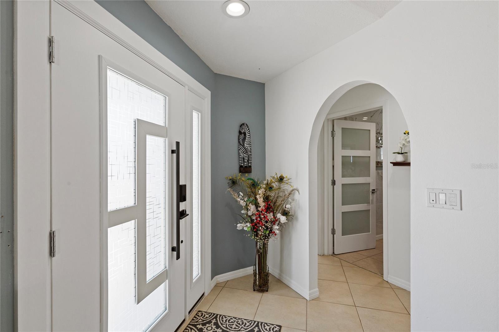 Image 6 of 44 For 5927 Taywood Drive