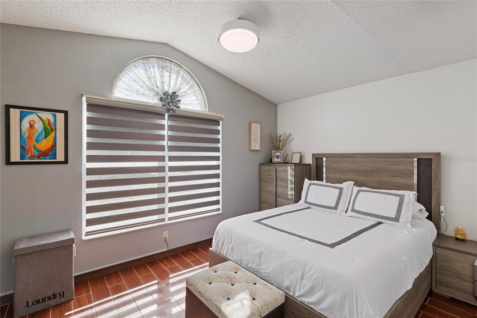 Image 7 of 44 For 5927 Taywood Drive