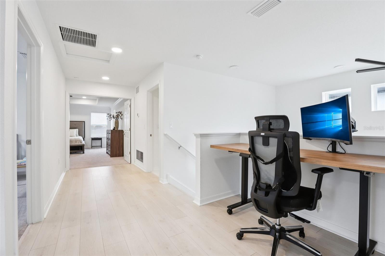 Listing photo id 17 for 31766 Asbury Avenue