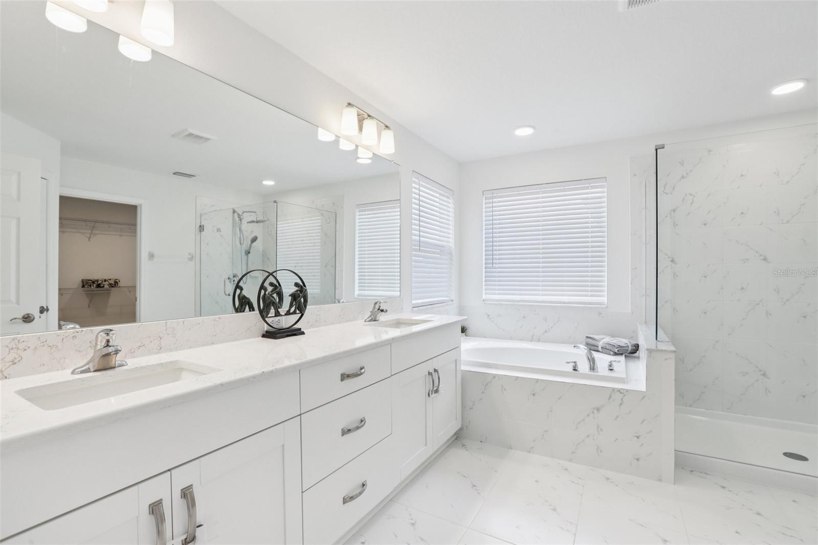 Listing photo id 20 for 31766 Asbury Avenue